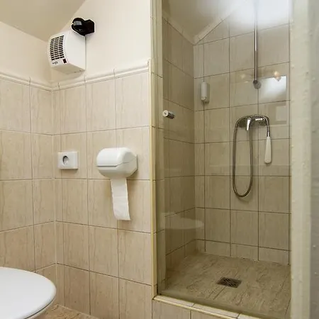 Bed & Breakfast Icon