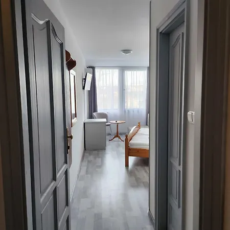 Bed & Breakfast Icon Győr