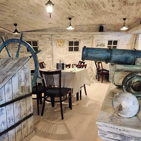 Icon Bed & Breakfast 3*